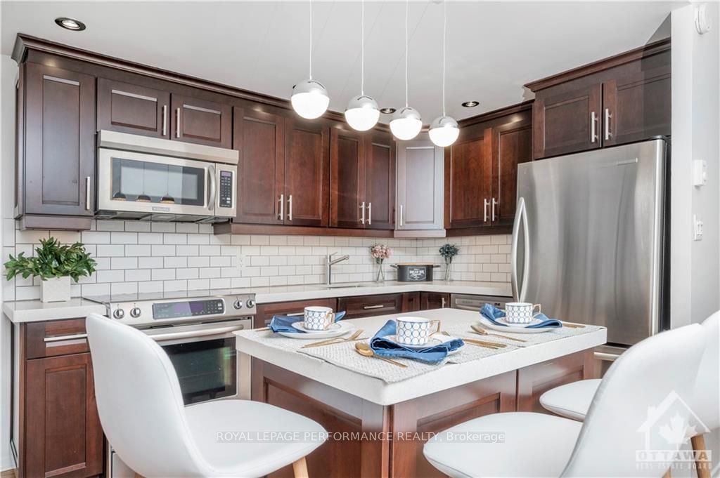 #2109 - 900 Dynes Road Property Photo 11