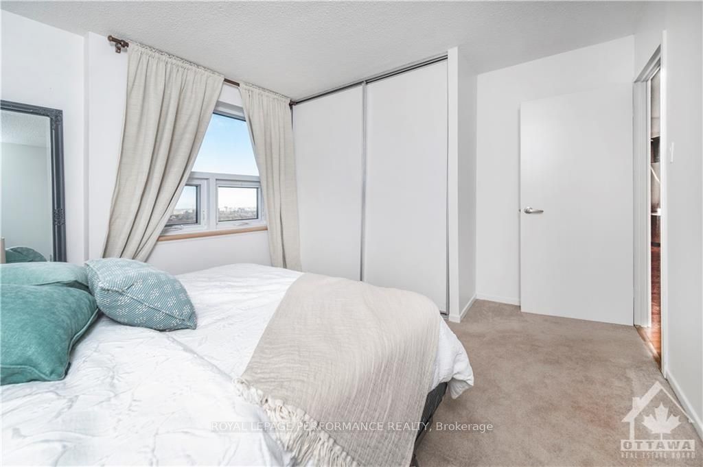 #2109 - 900 Dynes Road Property Photo 18