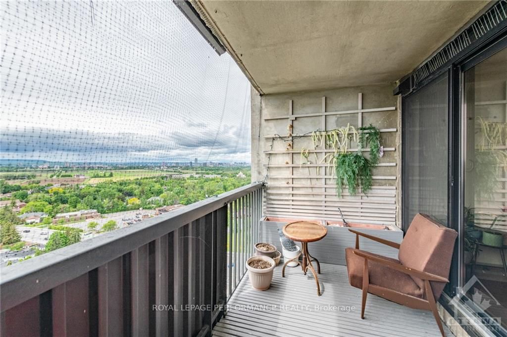 #2109 - 900 Dynes Road Property Photo 27