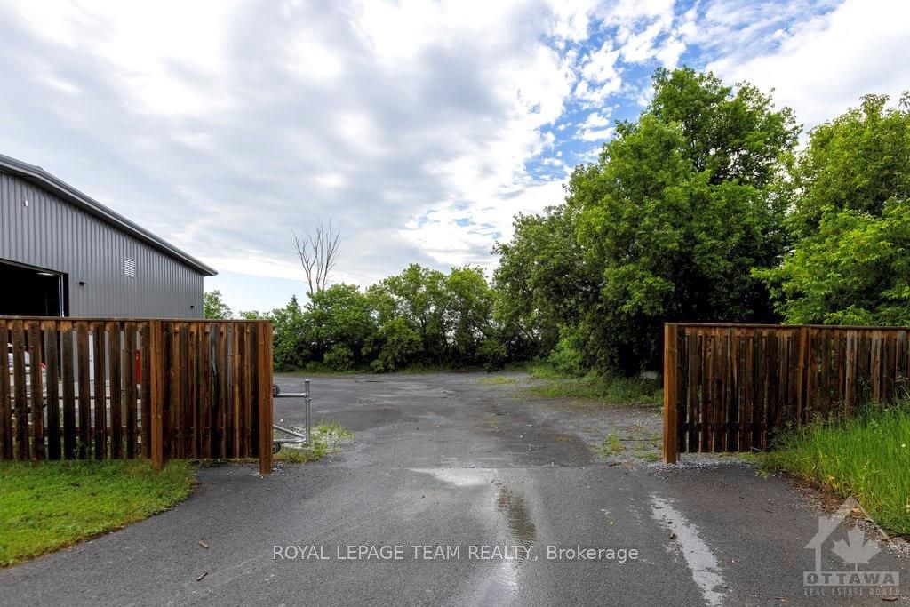 2966-78 Carp Road Property Photo 6