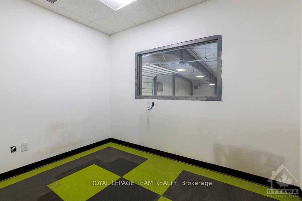 2966-78 Carp Road Property Photo 17