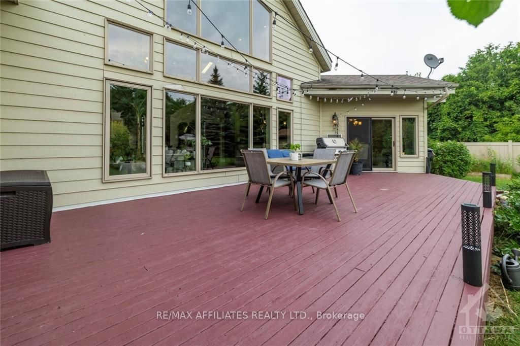 2188 Robertson Rd Property Photo 11