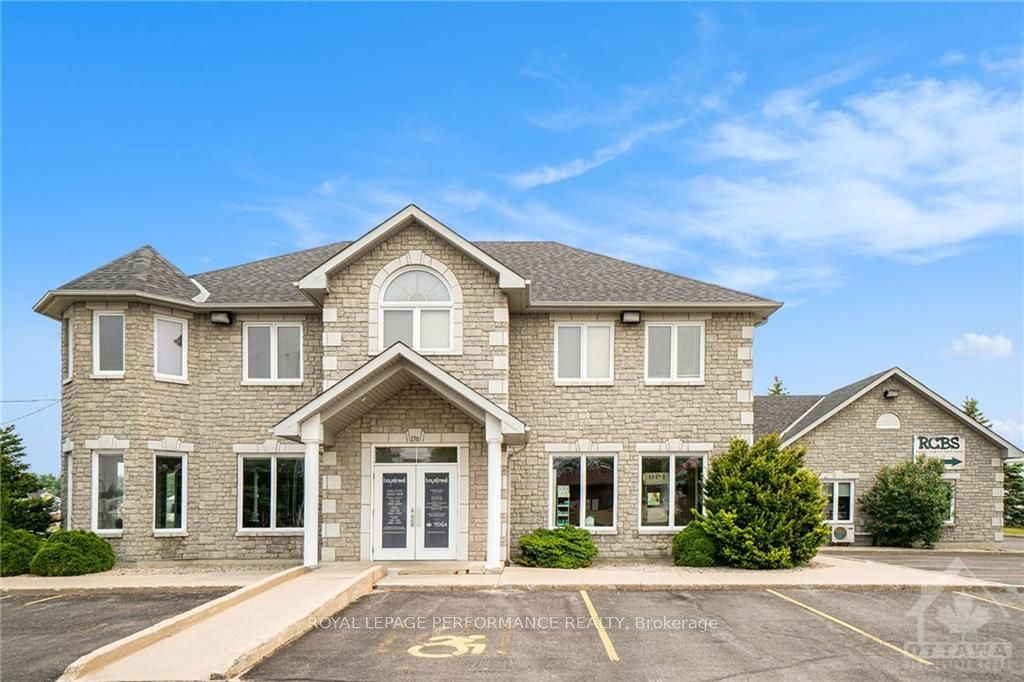 170 Bay Street Property Photo