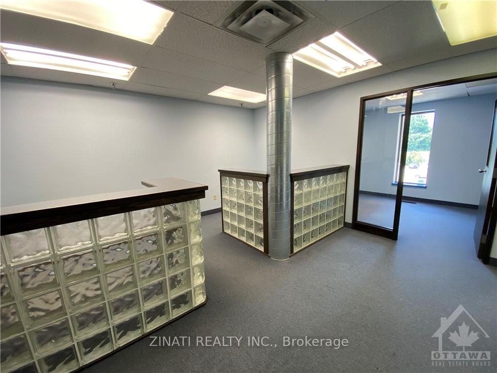 #210 - 1140 Morrison Drive Property Photo 4