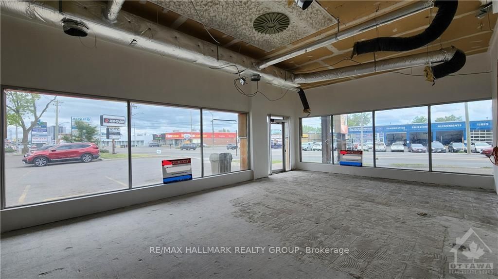 #2 - 1717 Bank Street Property Photo 7