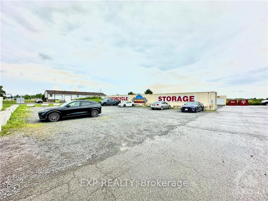 3835 Mcbean Street Property Photo 9