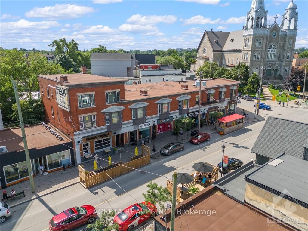 1008 Wellington Street Property Photo 3