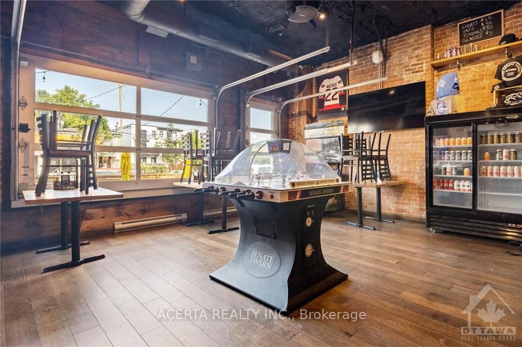 1008 Wellington Street Property Photo 70