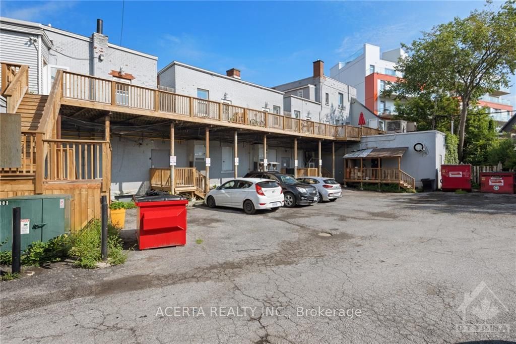1008 Wellington Street Property Photo 93