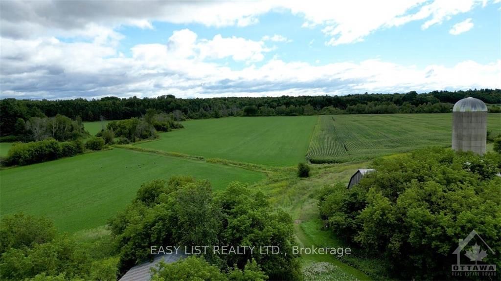 2691 Canaan Road Property Photo 8