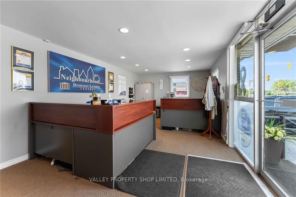3436 Petawawa Boulevard Property Photo 8