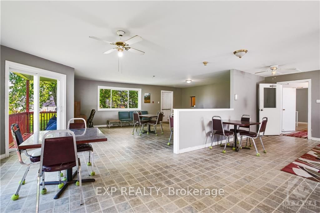 53 Labrosse St Property Photo 5