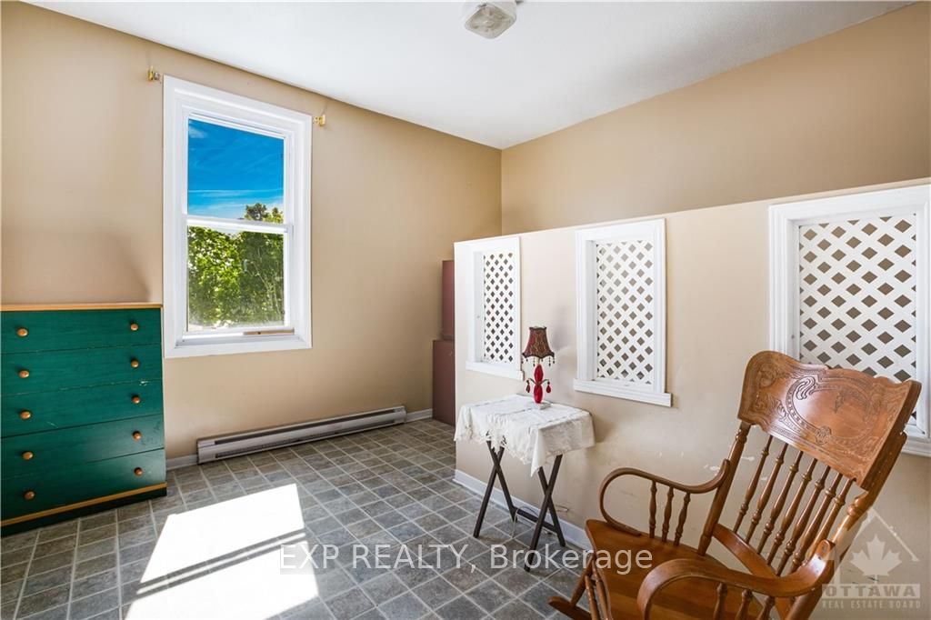 53 Labrosse St Property Photo 11