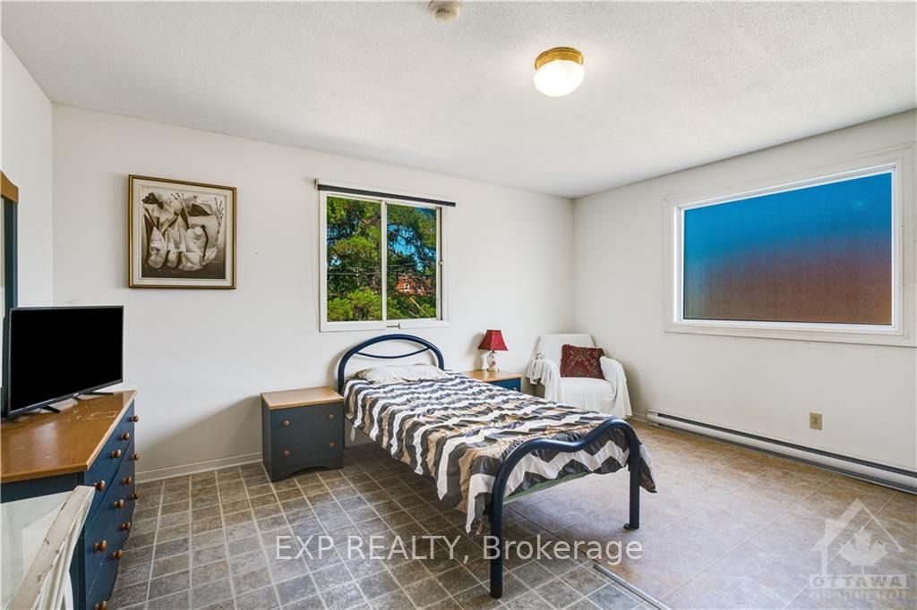 53 Labrosse St Property Photo 14
