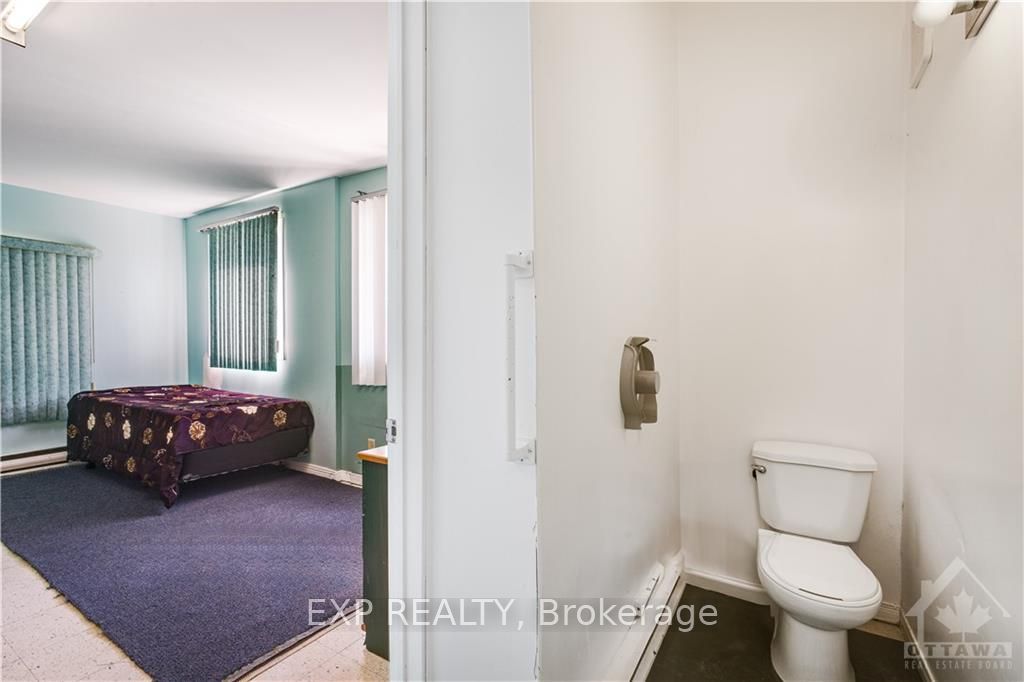 53 Labrosse St Property Photo 16