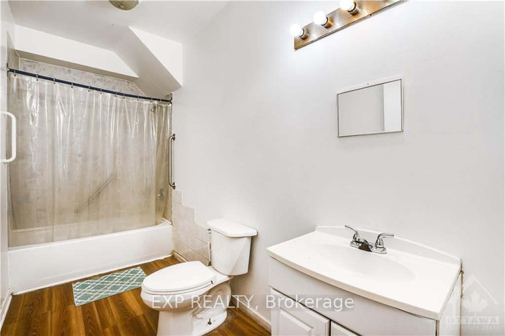 53 Labrosse St Property Photo 19