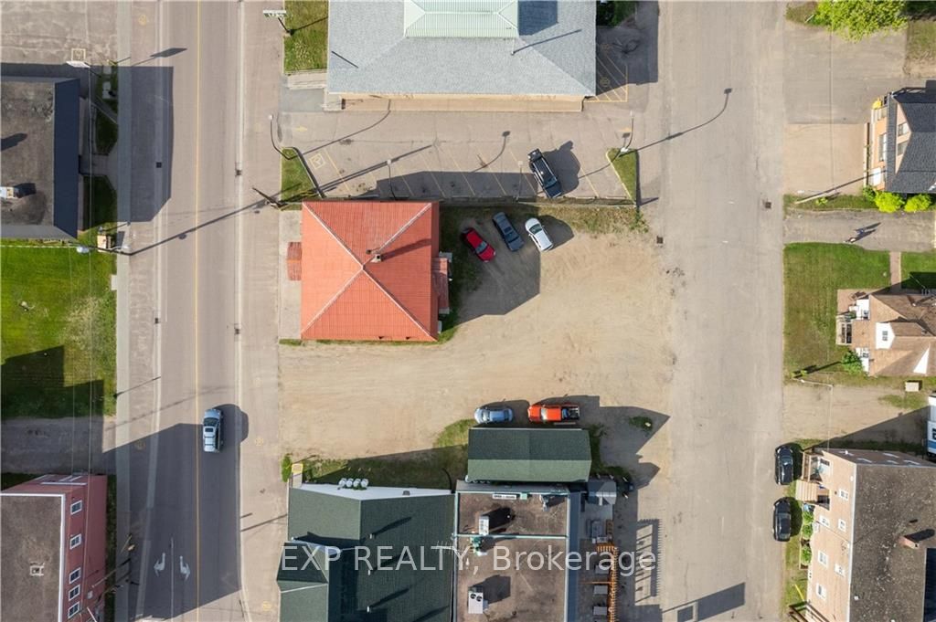 12 Dunn Street Property Photo 29
