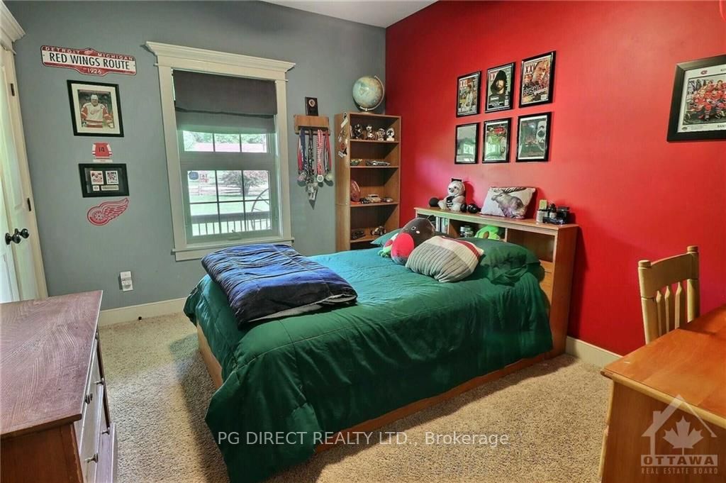 5329 Holmes Road Property Photo 10