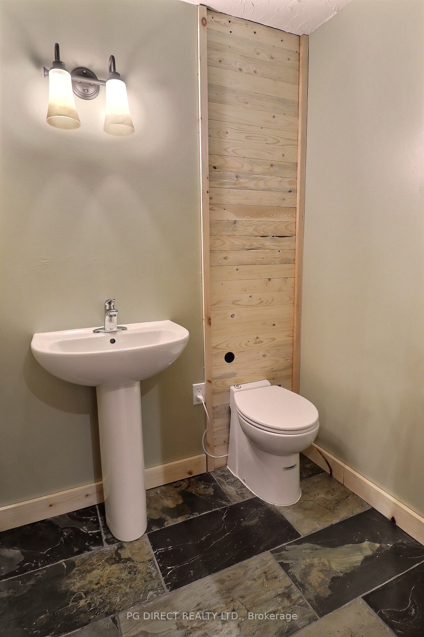 5329 Holmes Road Property Photo 16