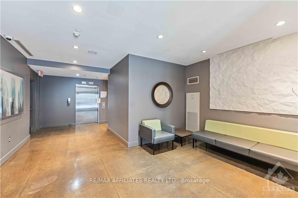 383 Cumberland St Property Photo 3