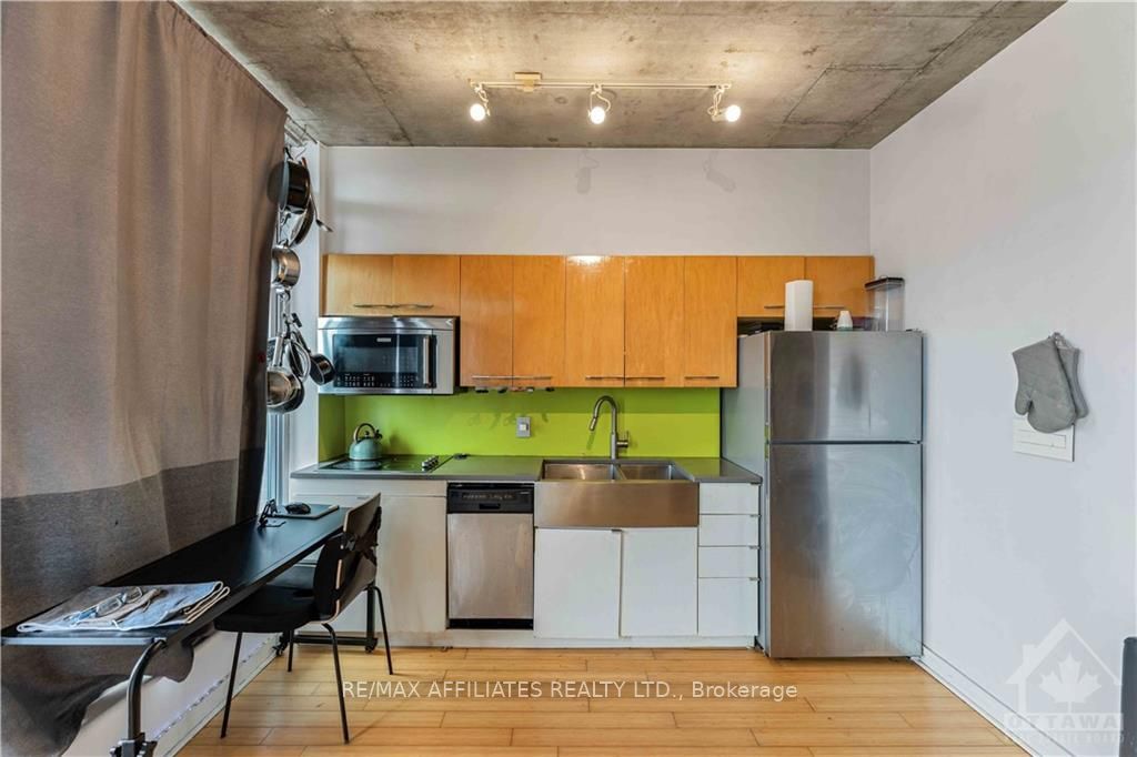 383 Cumberland St Property Photo 5