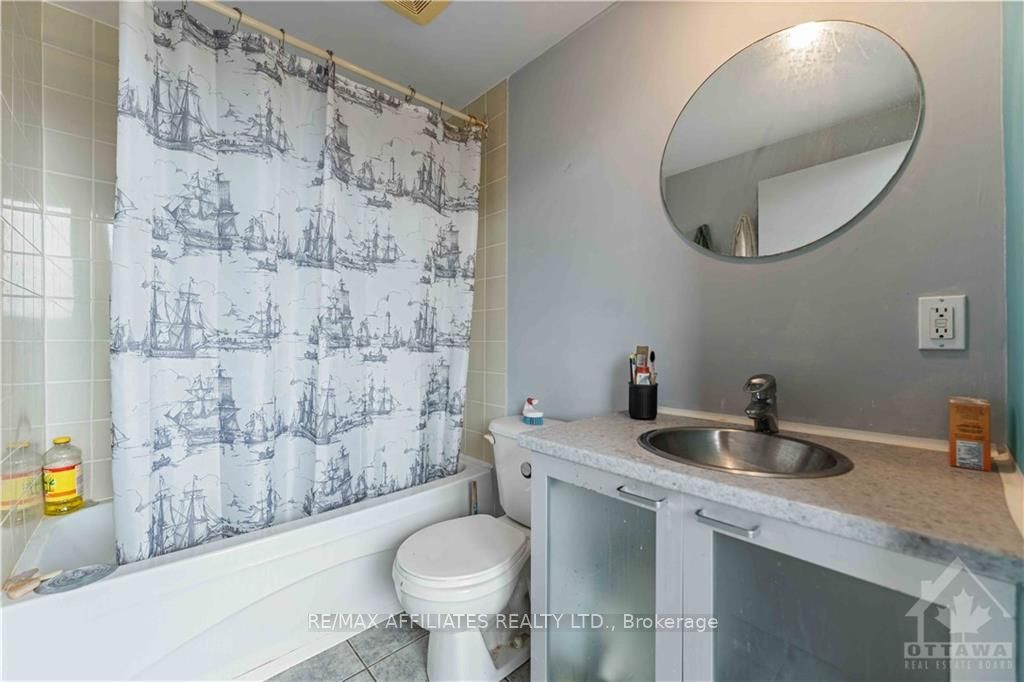 383 Cumberland St Property Photo 17