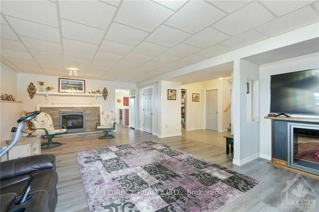 1702 County Road 2 Road Property Photo 12