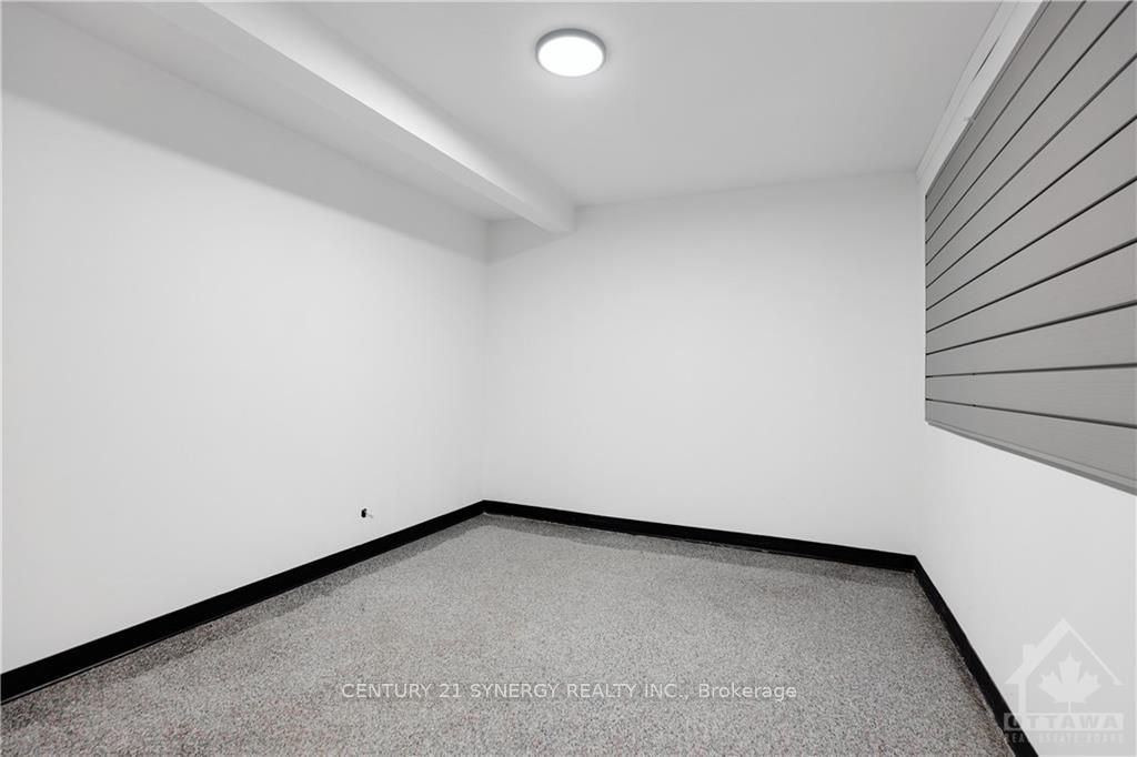 #b - 42 Union Street Property Photo 15