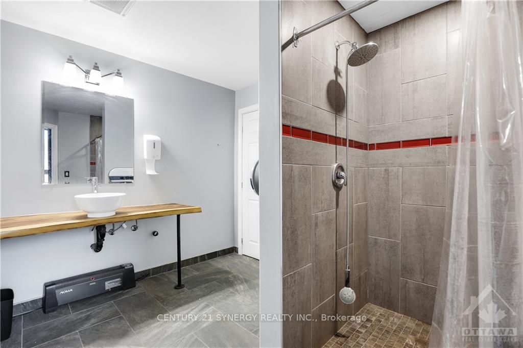 42 Union Street Property Photo 12