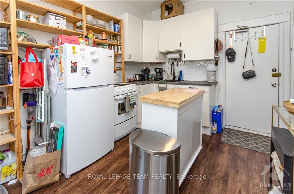 43 Bayswater Ave Property Photo 4