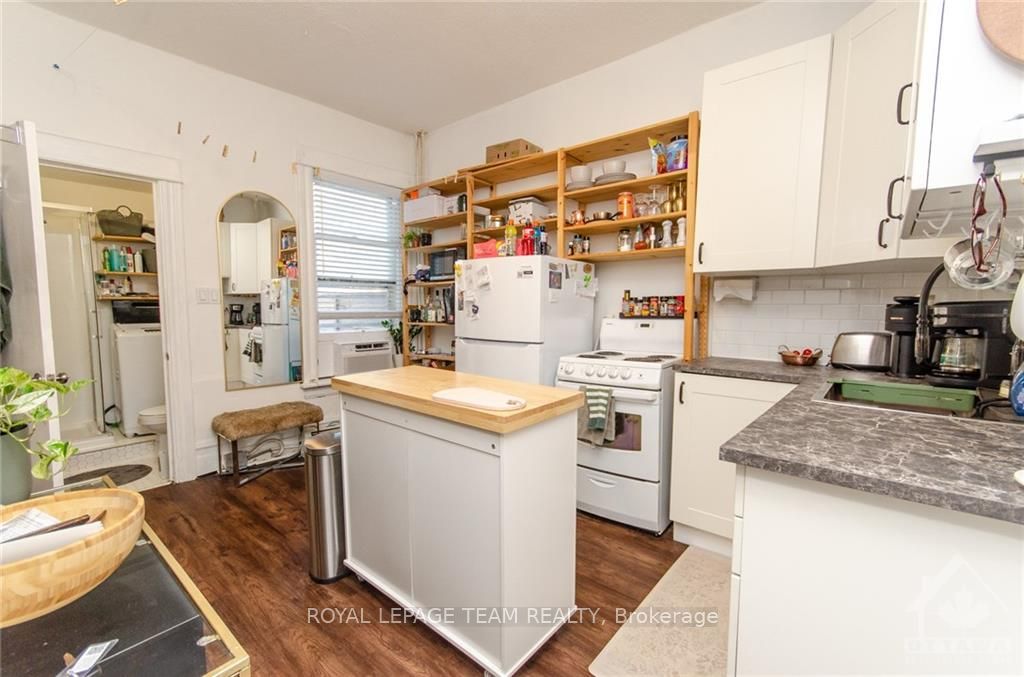 43 Bayswater Ave Property Photo 5