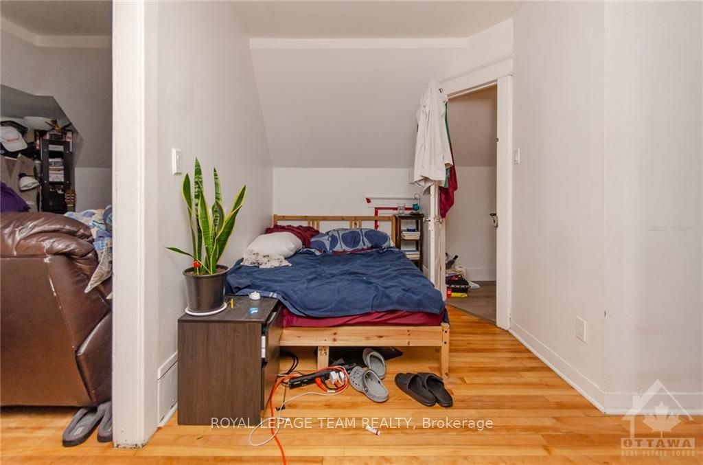43 Bayswater Ave Property Photo 17