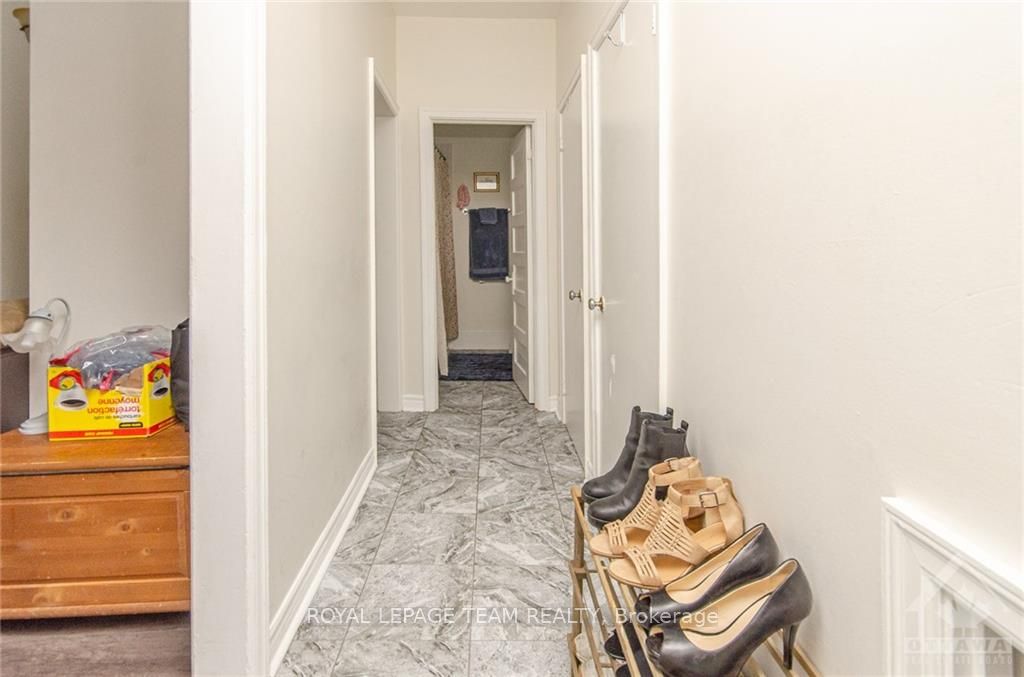 30 Windsor Ave Property Photo 11