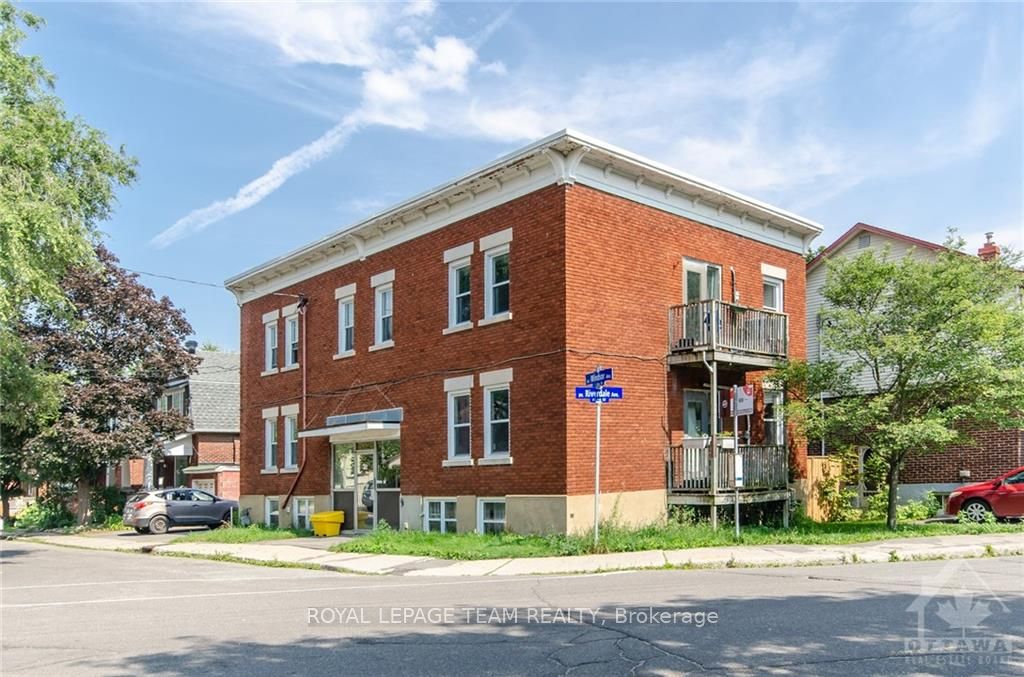 30 Windsor Ave Property Photo 12
