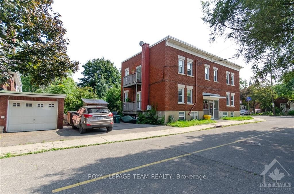 30 Windsor Ave Property Photo 23