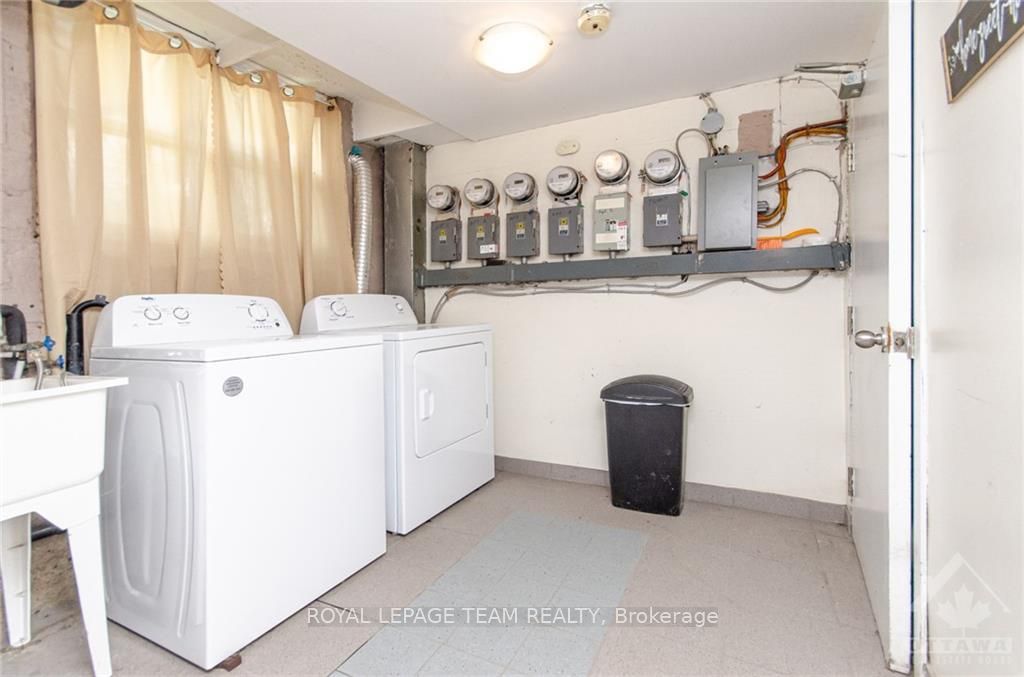 30 Windsor Ave Property Photo 25