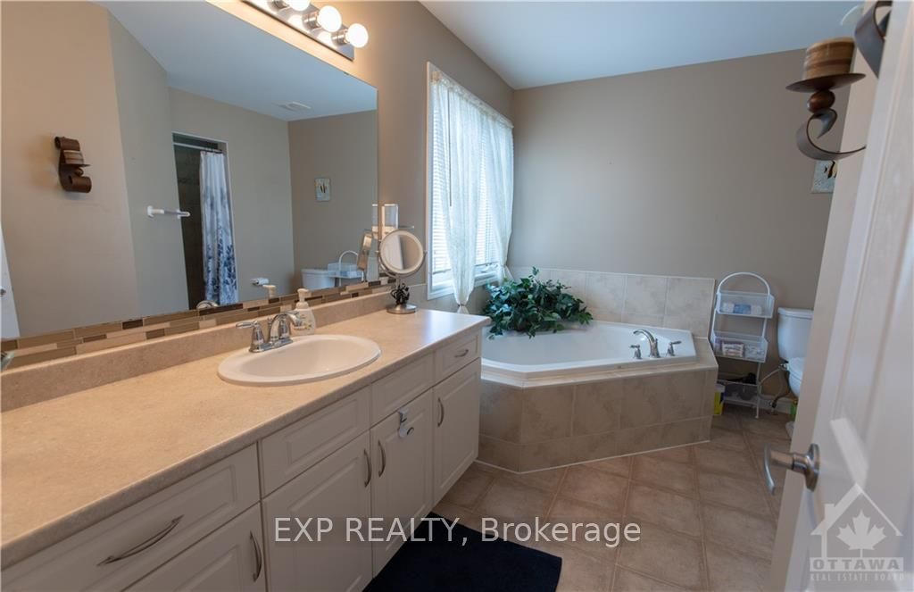 3451 River Run Ave Property Photo 6