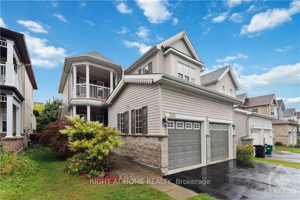 122 STREAMSIDE Cres Property Photo 1
