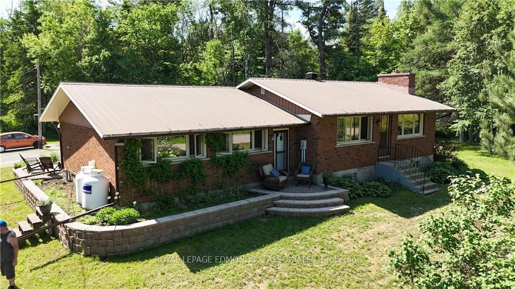 2249 Ross Road Property Photo