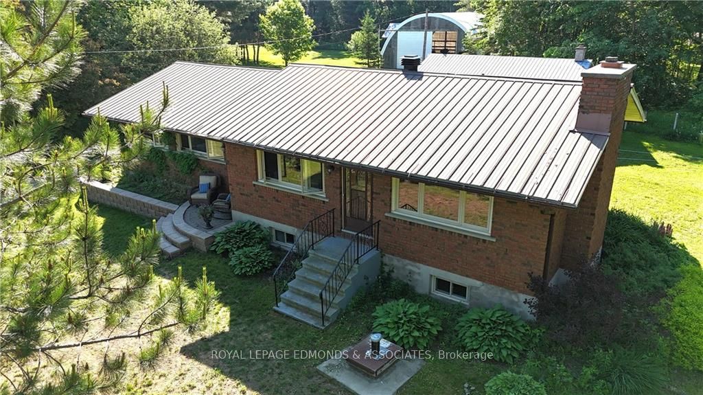 2249 Ross Road Property Photo 2