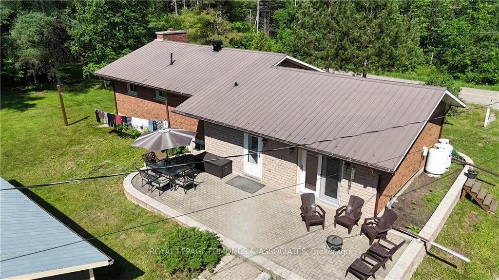 2249 Ross Road Property Photo 5