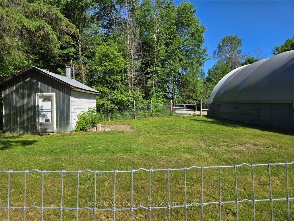 2249 Ross Road Property Photo 8