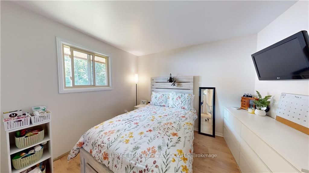 2249 Ross Road Property Photo 21