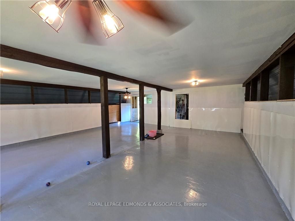 2249 Ross Road Property Photo 29