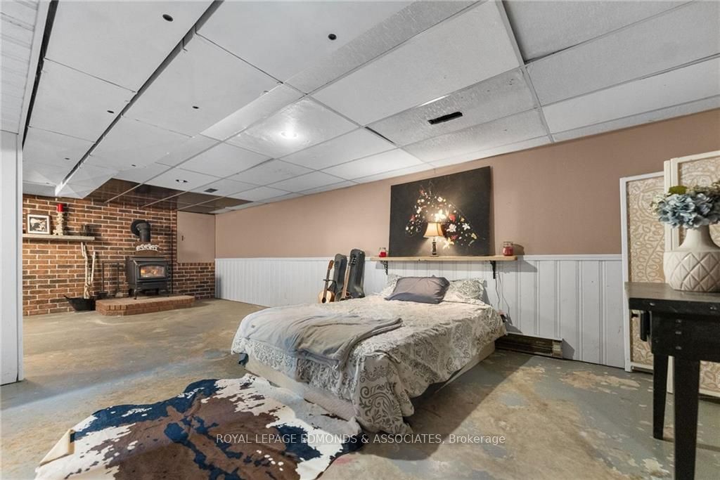 1208 Locksley Rd Property Photo 9