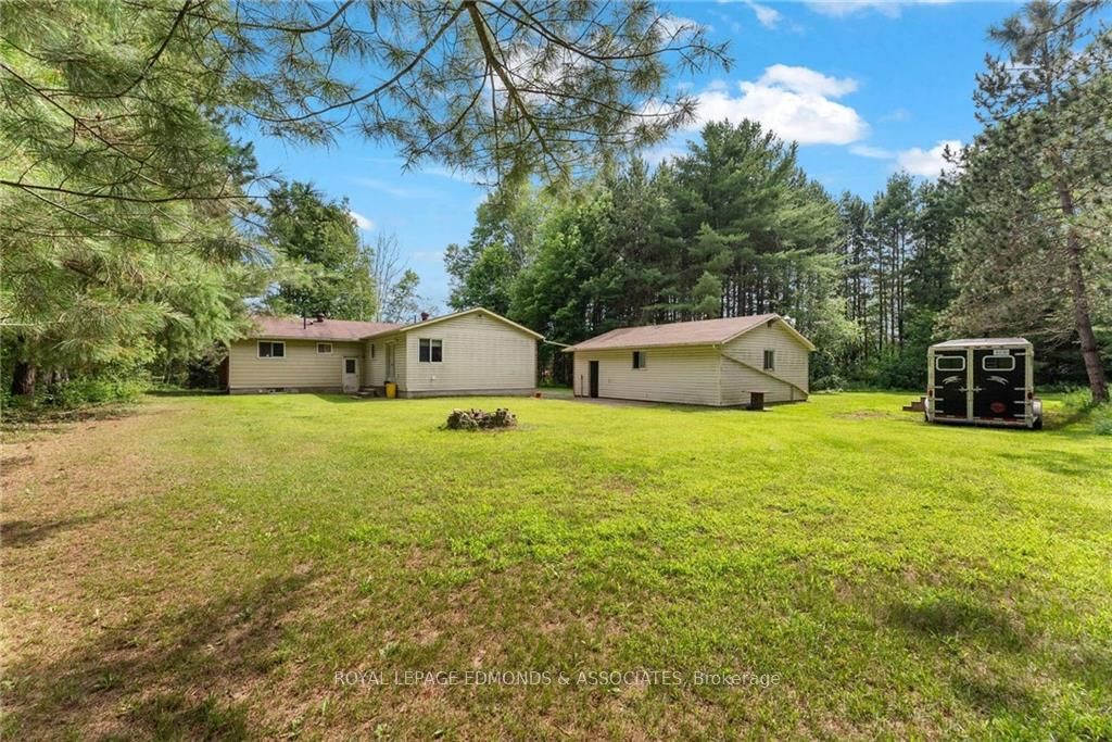 1208 Locksley Rd Property Photo 11