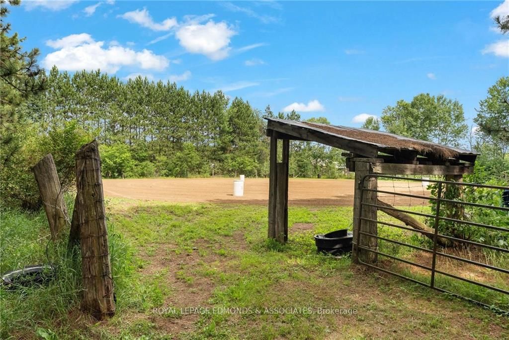 1208 Locksley Rd Property Photo 13