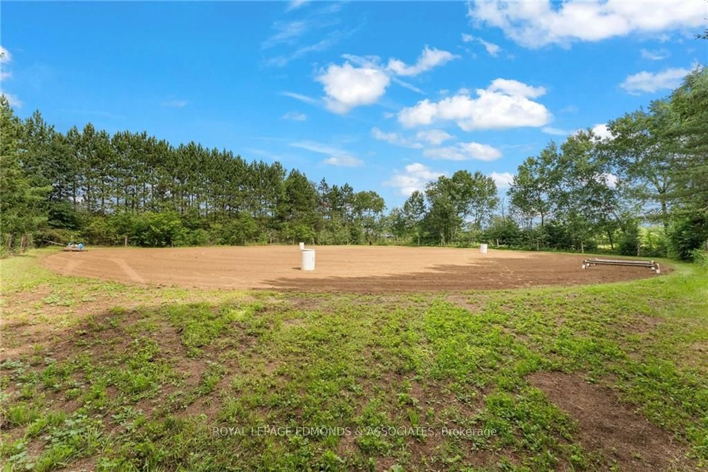 1208 Locksley Rd Property Photo 14