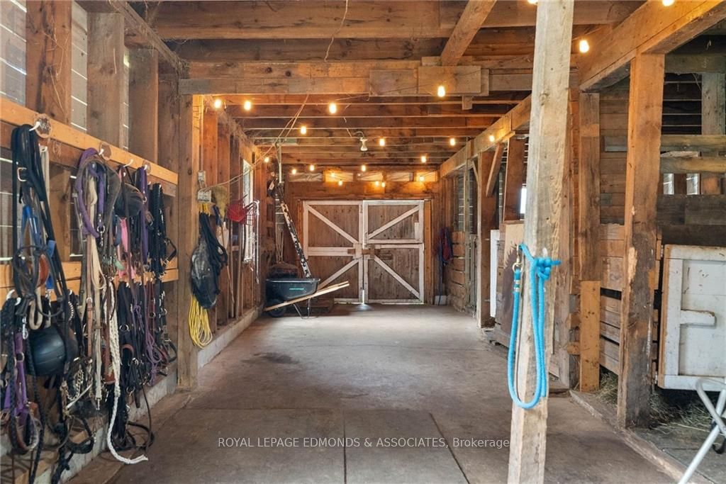 1208 Locksley Rd Property Photo 18