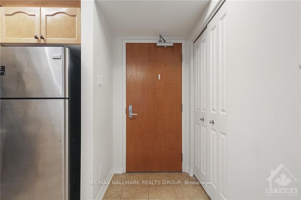 #506 - 242 Rideau Street Property Photo 7